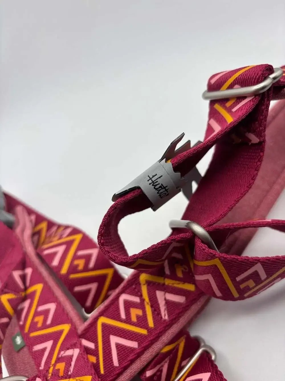 Hurtta Razzle-Dazzle Padded Y-Harness in Beetroot, Size 80-100 cm